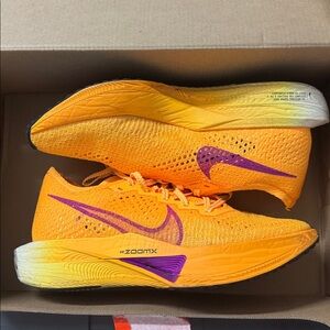 Nike ZoomX Vaporfly Next% 3 Laser Orange/Purple 
- Size 7.5 Women
